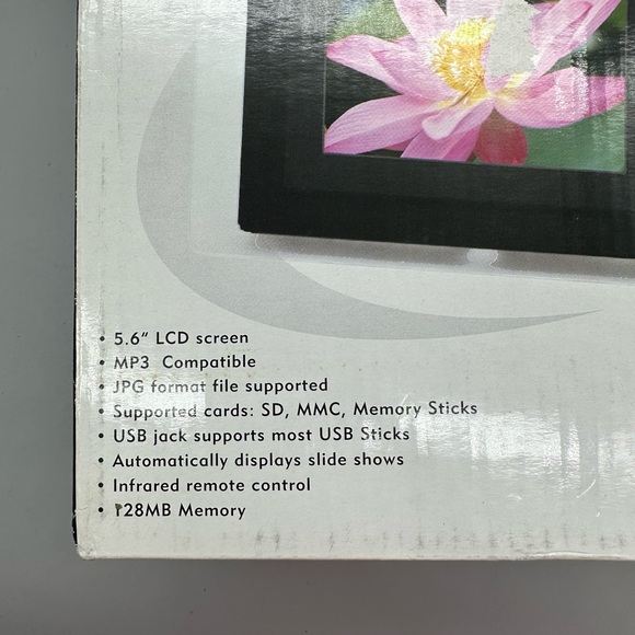 PHOTO FRAME Digital 5.6” LCD Screen - Picture 7 of 7
